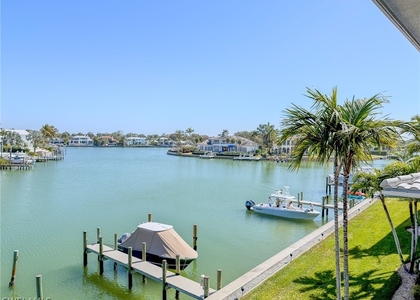 1910 Gulf Shore Boulevard N - Photo 1