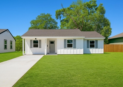 3923 Alsace Street - Photo 1