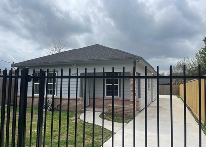 3234 Berry Street - Photo 1