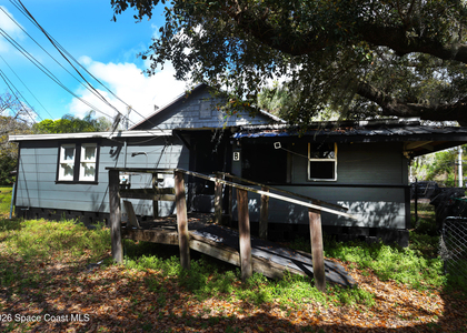 317 Pineda Street - Photo 1