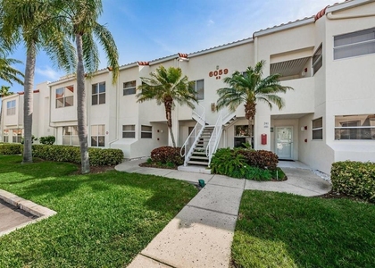 6059 Bahia Del Mar Boulevard - Photo 1
