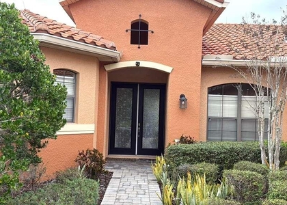 898 San Raphael Street - Photo 1