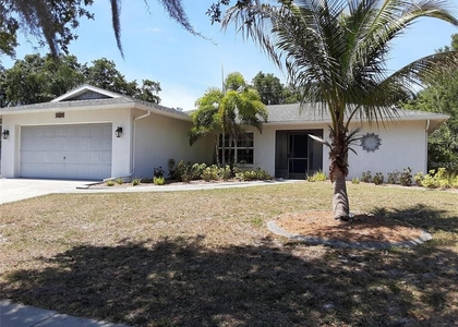 5619 Colonial Oaks Boulevard - Photo 1