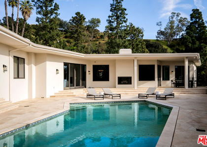 1845 Loma Vista Drive - Photo 1