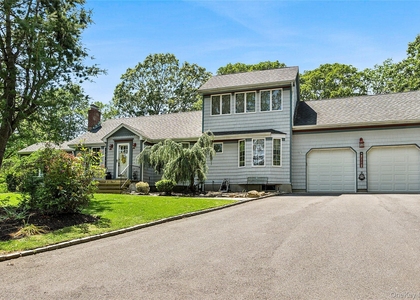 205 Pine Avenue - Photo 1