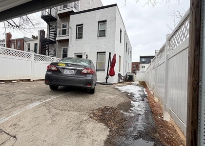 830 19th Street Ne - Photo 1