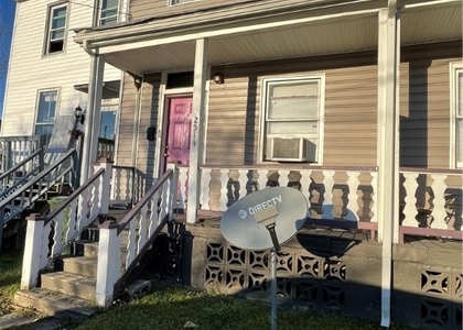 2514 Q Street - Photo 1