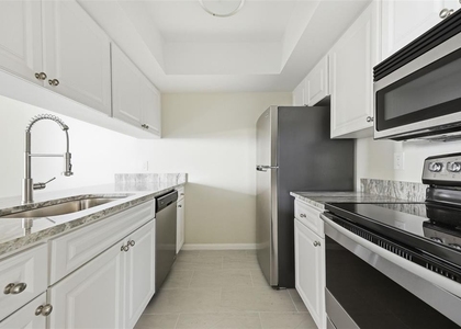 3102 W Horatio Street - Photo 1