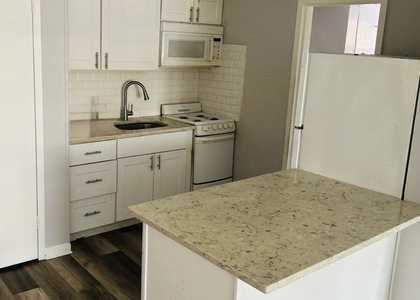 80 Taft Avenue - Photo 1