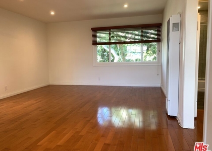 1219 N Crescent Heights Boulev - Photo 1