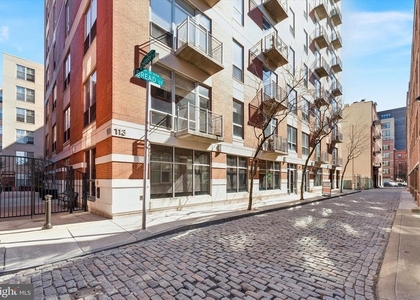 113 N Bread Street - Photo 1