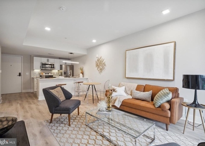 1805 N Howard Street - Photo 1