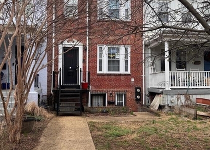 1513 Massachusetts Avenue Se - Photo 1
