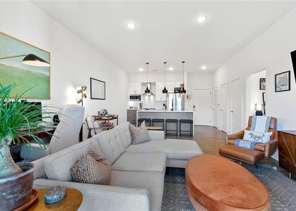 112 Rogers Street Ne - Photo 1