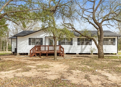 804 Avenue I - Photo 1
