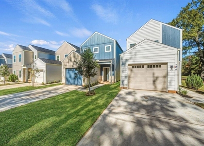 706 W Dallas - Photo 1
