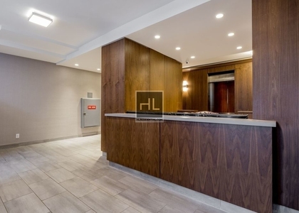 Columbus Avenue - Photo 1