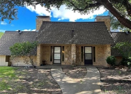 2214 Vanderbilt Court - Photo 1