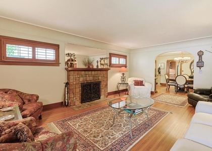 1027 Encino - Photo 1