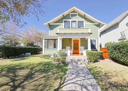 576 E - Photo 1