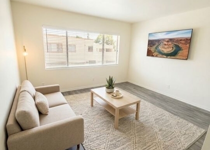 1211 W 28th Street - Photo 1