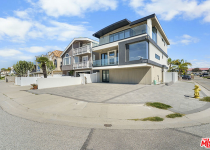 1500 Ocean Drive - Photo 1