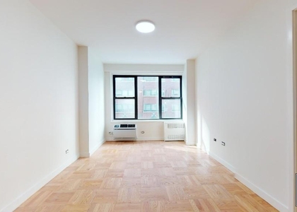 Fourth Avenue - Photo 1