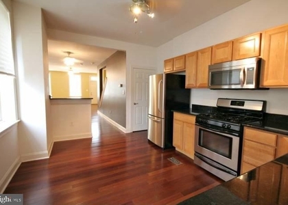 219 Hermitage Street - Photo 1
