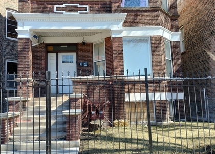 5725 S Green Street - Photo 1