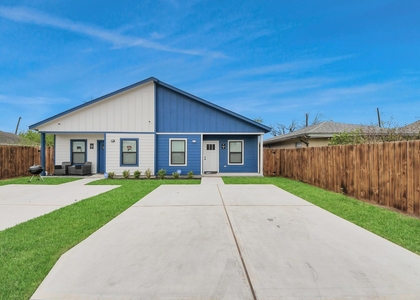 5211 Amy Street - Photo 1