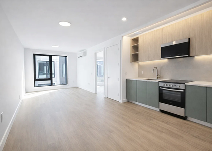 Bedford Avenue  - Photo 1