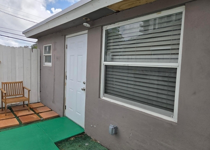 4824 Sw 45th Avenue - Photo 1
