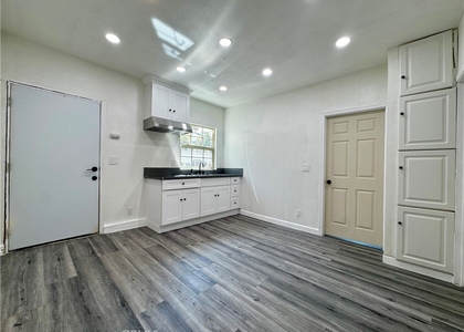 851 Woodcrest - Photo 1
