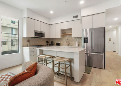 10310 Santa Monica Boulevard - Photo 1