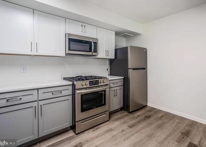 1699 Yale Place - Photo 1