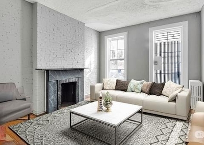 Bedford Street - Photo 1
