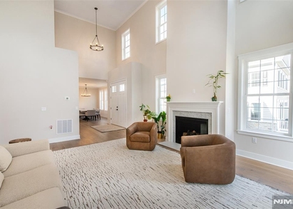 37 Hillandale - Photo 1