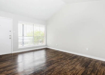 4400 Memorial Drive - Photo 1