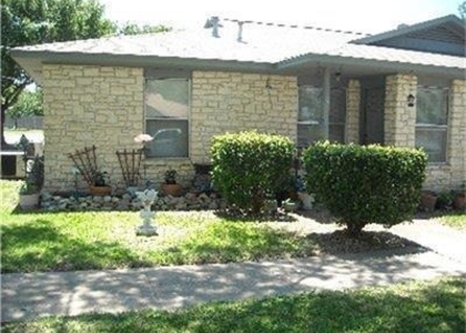 806 N Rhomberg Street - Photo 1