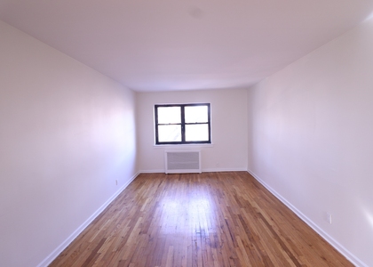 Kew Gardens Hills - Photo 1