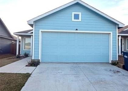 9201 Red Fox Trail - Photo 1