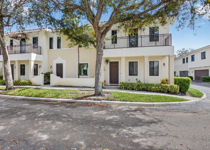 2515 Venetian Court - Photo 1