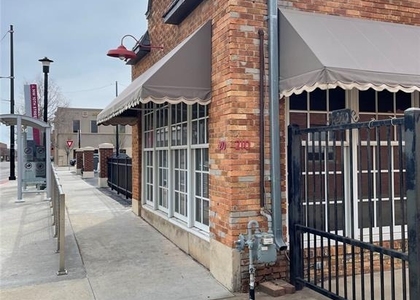 210 Nw 10th Street - Photo 1