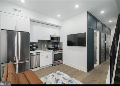 3127 Richmond Street - Photo 1