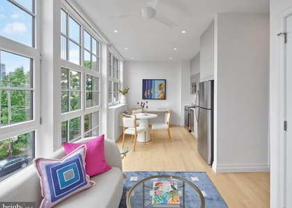 819 Poplar Street - Photo 1