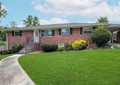 552 Sybil Lane Se - Photo 1