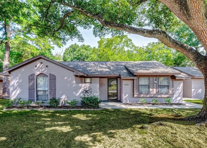 9218 Hammerly Boulevard - Photo 1