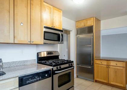 Columbus Avenue - Photo 1
