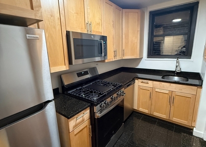 East 49th Street - Photo 1
