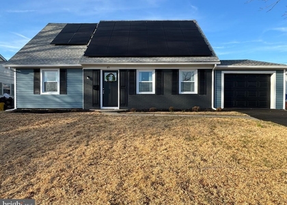 89 Hampshire Lane - Photo 1